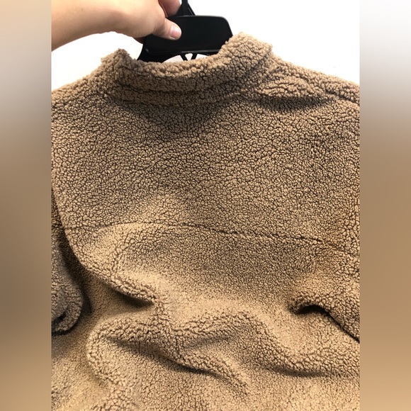 Good American teddy coat, tan, NWT - Picture 2 of 16